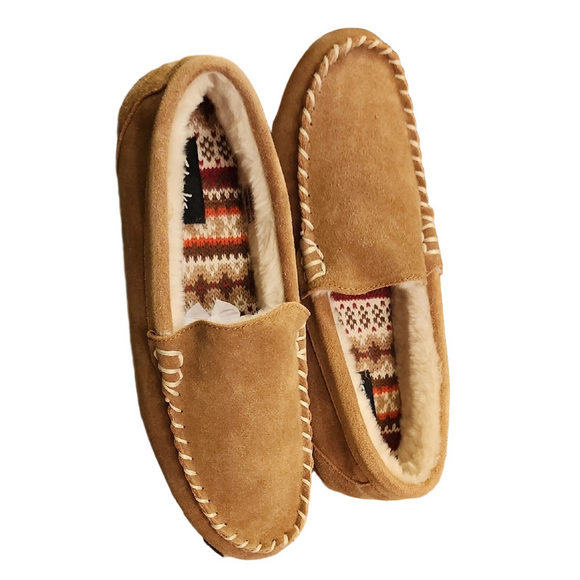 Clarks Other - Tan Suede Moccasin Slippers